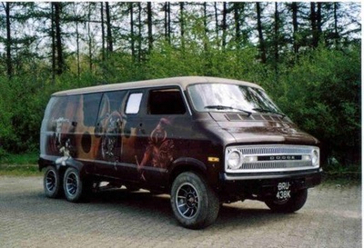 custom 6 wheel vans